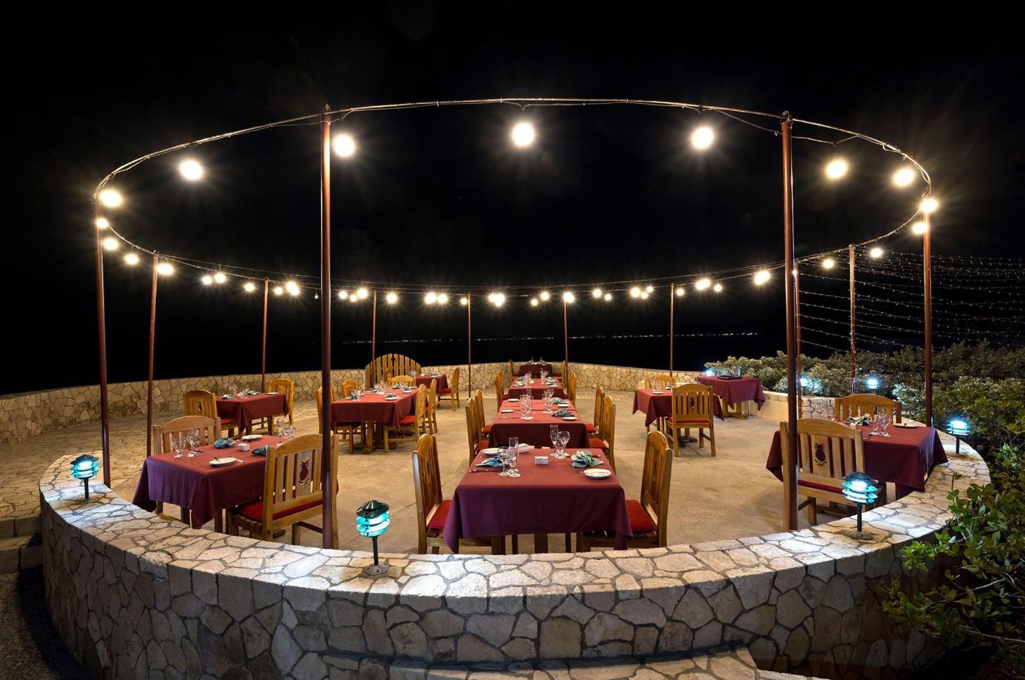 Ocean Cliff Hotel Negril Limited - Adults Only Exteriér fotografie