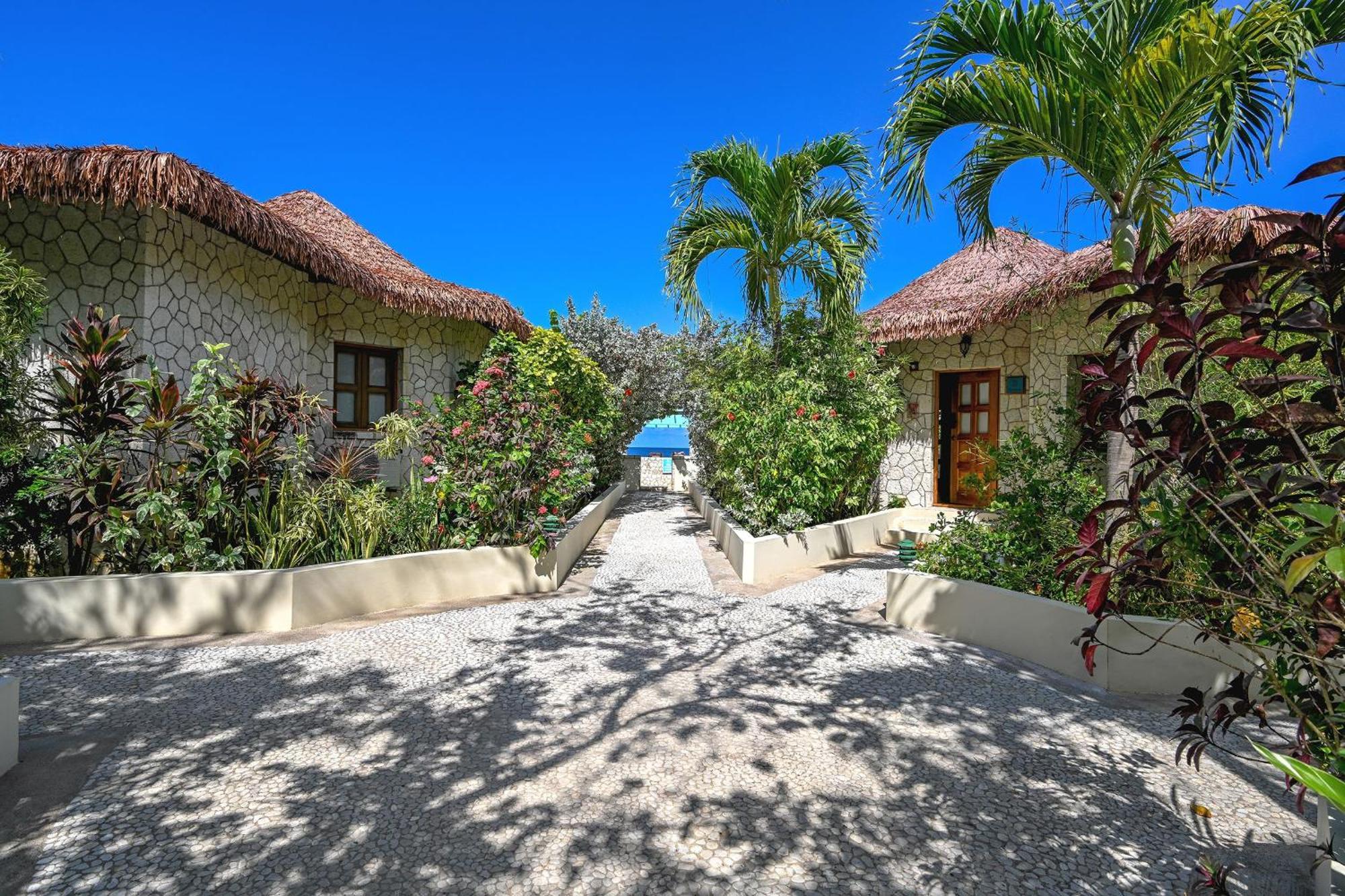 Ocean Cliff Hotel Negril Limited - Adults Only Exteriér fotografie