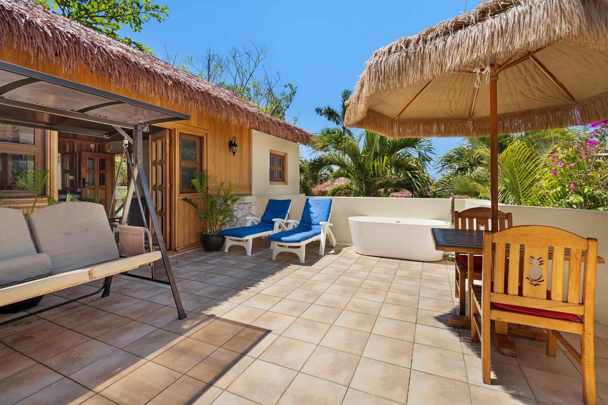 Ocean Cliff Hotel Negril Limited - Adults Only Exteriér fotografie