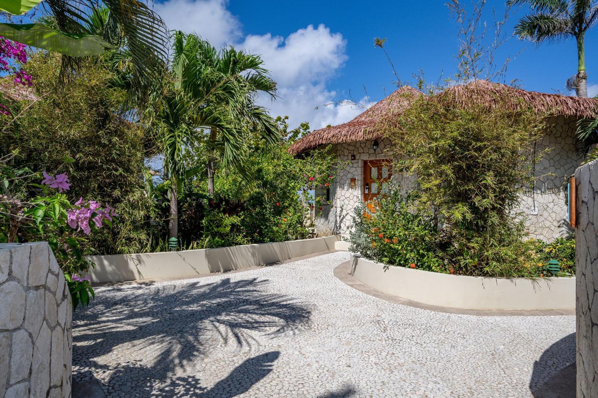 Ocean Cliff Hotel Negril Limited - Adults Only Exteriér fotografie